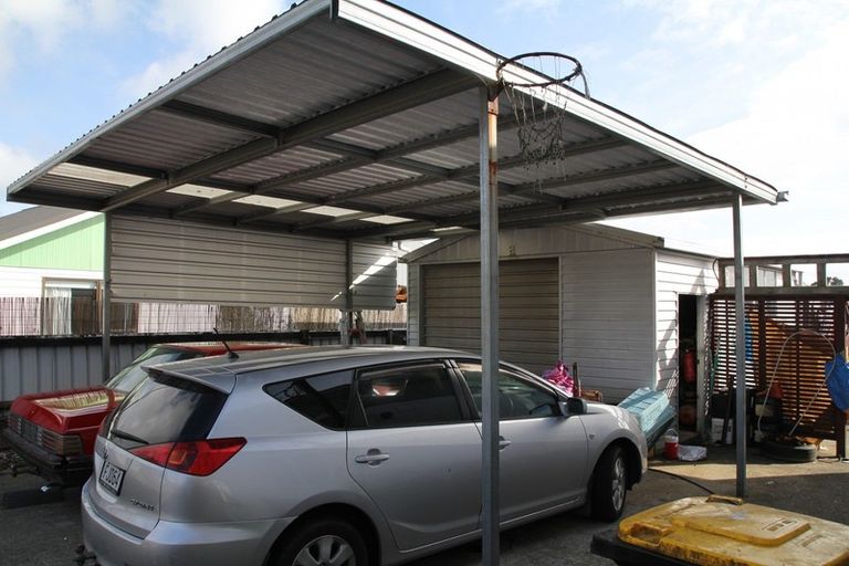 Photo of property in 132 Peel Street, Westport, 7825