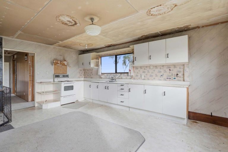 Photo of property in 15 Thomas Road, Orepuki, Riverton, 9881