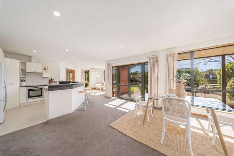 Photo of property in 2 Springvale Gardens, Harewood, Christchurch, 8051