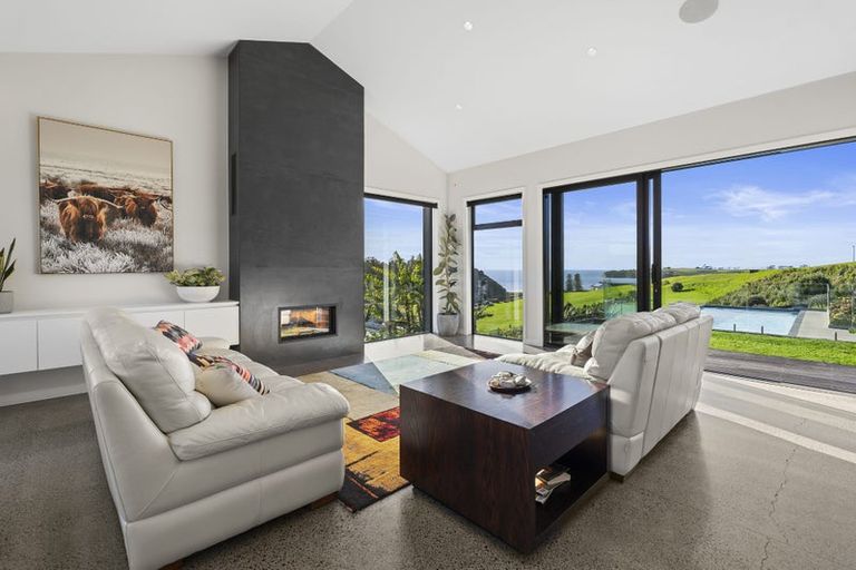 Photo of property in 26 Taha Puke Road, Okura Bush, Albany, 0794