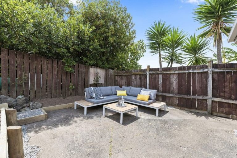 Photo of property in 3/6 Keys Street, Belmont, Auckland, 0622