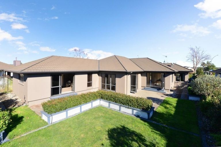 Photo of property in 52 Cate Road, Rototuna North, Hamilton, 3210