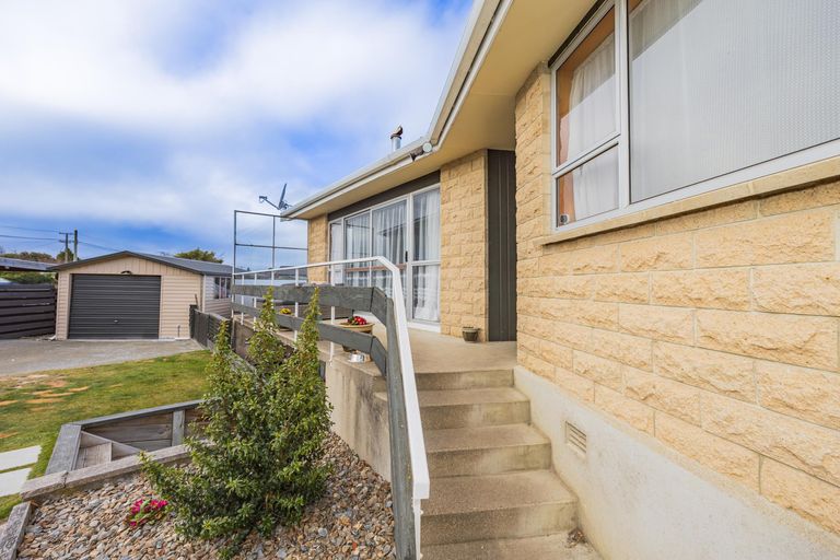 Photo of property in 46 Grove Avenue, Weston, Oamaru, 9401