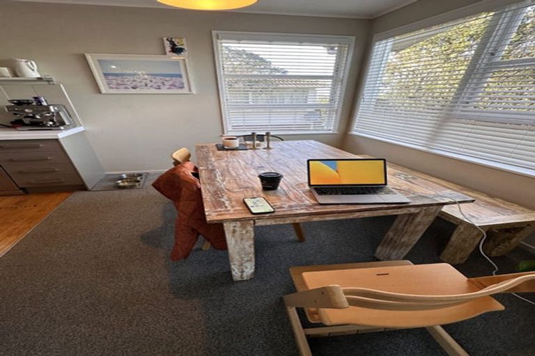 Photo of property in 52 Juniper Road, Sunnynook, Auckland, 0620