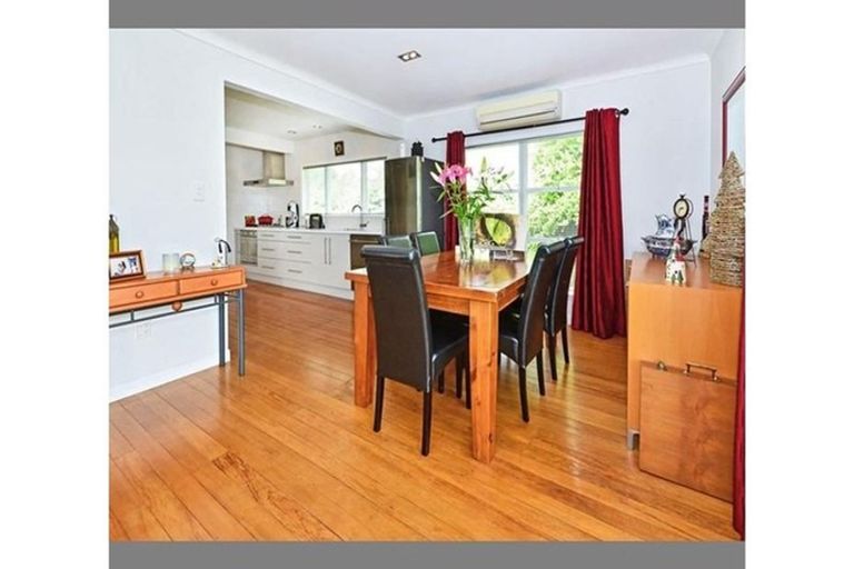 Photo of property in 6 Gills Avenue, Papakura, 2110