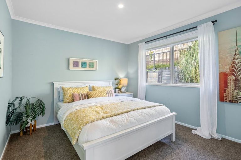 Photo of property in 12 Urumaraki Avenue, Helensville, 0800