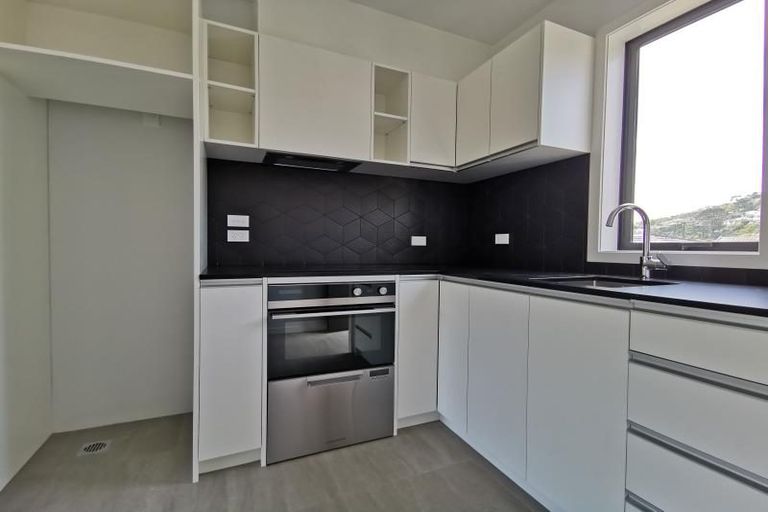 Photo of property in 6/2 Hindmarsh Street, Johnsonville, Wellington, 6037