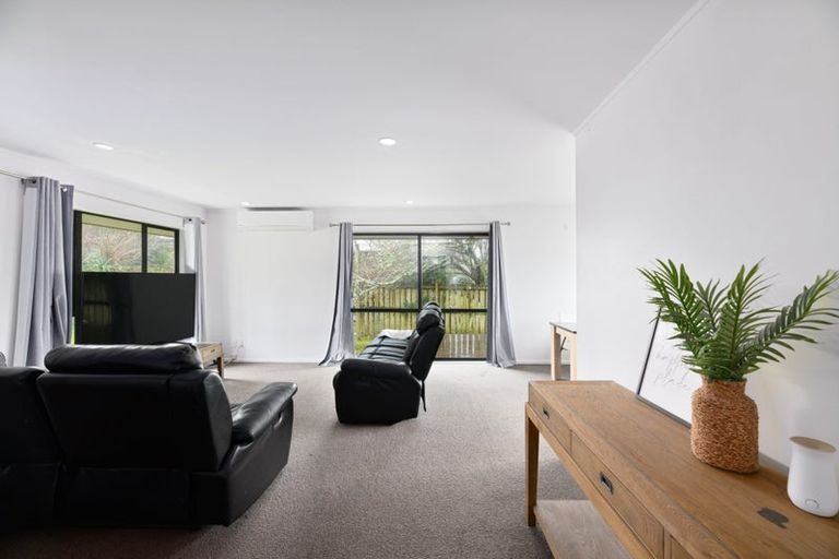 Photo of property in 32 Legacy Drive, Henderson, Auckland, 0612