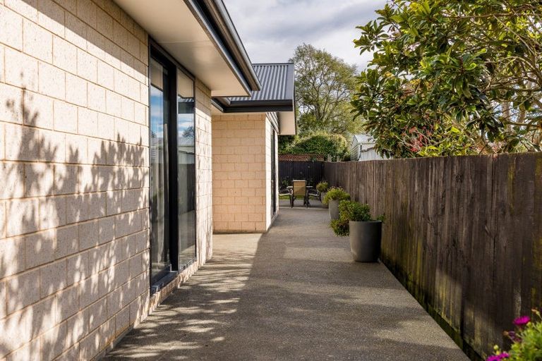 Photo of property in 200b Queen Street, Waimate, 7924