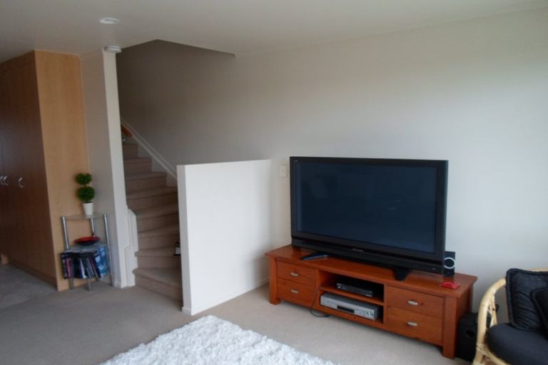 Photo of property in 19/8 Flynn Street, Birkdale, Auckland, 0626