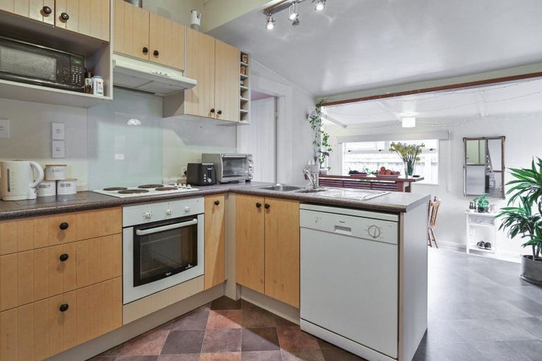 Photo of property in 607 Maddison Street, Akina, Hastings, 4122