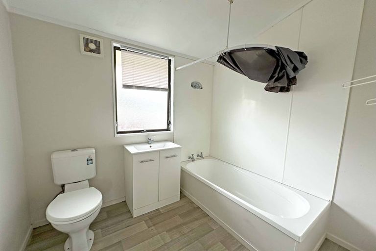 Photo of property in 61a Carrington Avenue, Silverdale, Hamilton, 3216