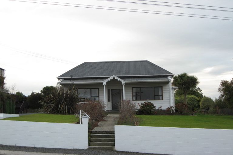 Photo of property in 218 Clyde Street, Balclutha, 9230