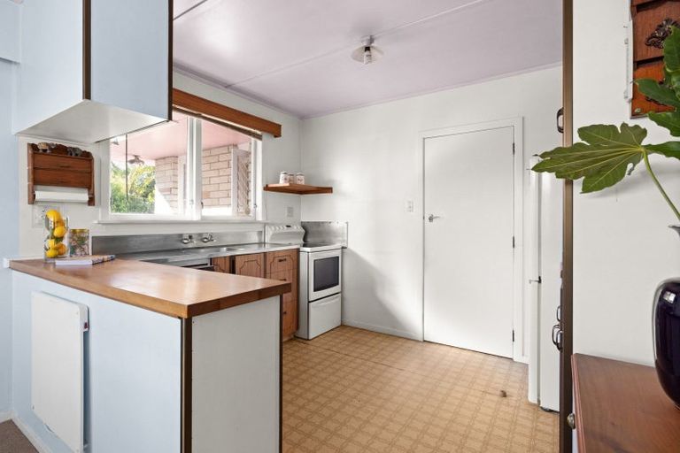 Photo of property in 27 Otatara Road, Taradale, Napier, 4112