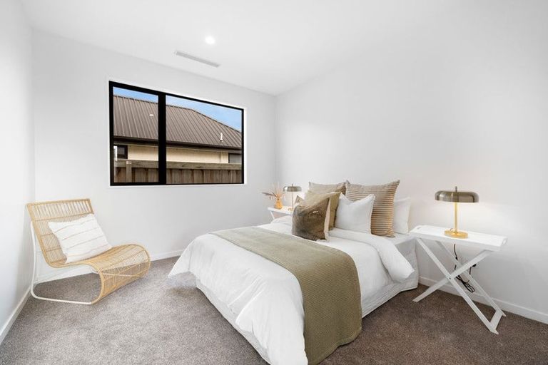 Photo of property in 2 Alan James Lane, Prebbleton, 7604