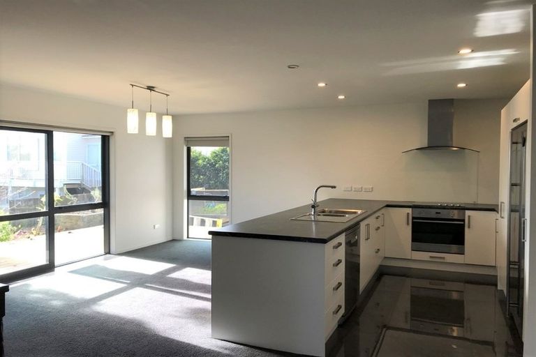 Photo of property in 4 Dale Street, Lower Vogeltown, New Plymouth, 4310