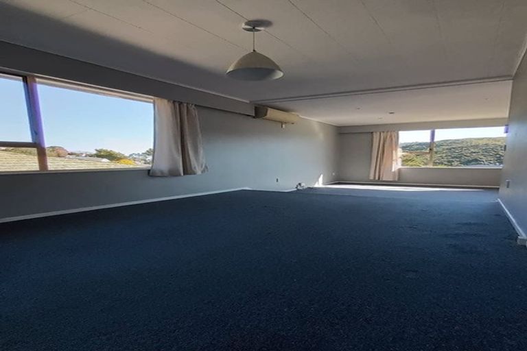 Photo of property in 8 Timaru Grove, Kelson, Lower Hutt, 5010