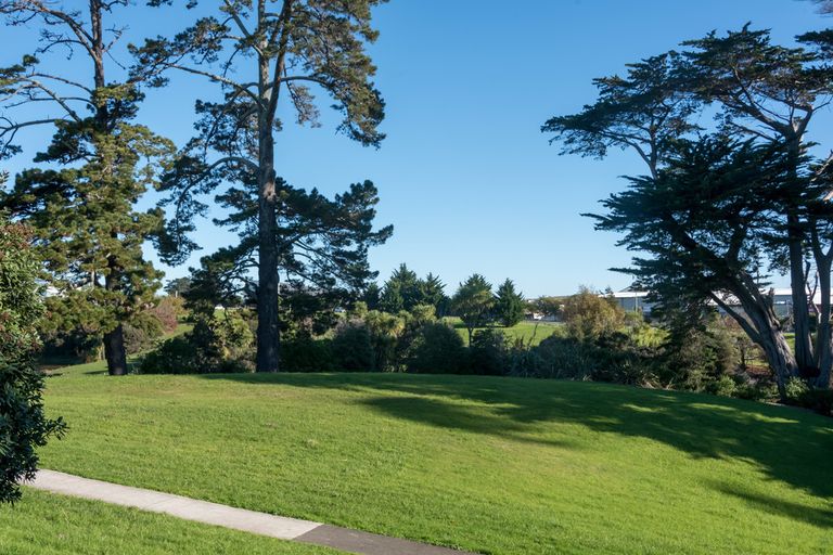 Photo of property in 17 Glencullen Place, Dannemora, Auckland, 2016