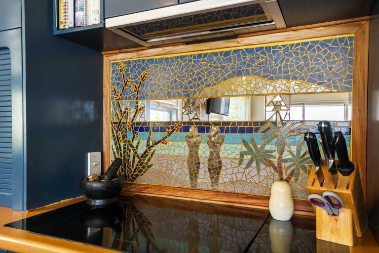 Photo of property in 112 Tangaroa Road, Whangamata, 3620