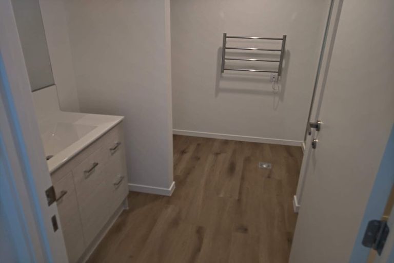 Photo of property in 10/45 Cessna Crescent, Mangere, Auckland, 2022