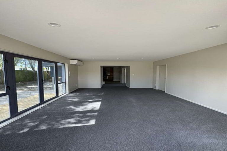 Photo of property in 181 Pacific Road, North New Brighton, Christchurch, 8083