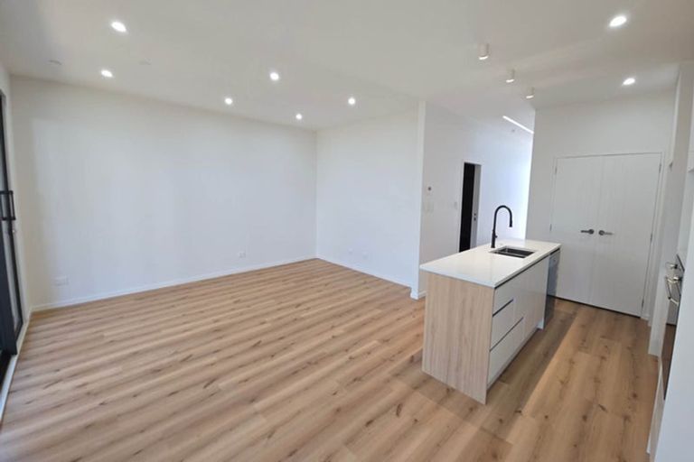 Photo of property in 14 Murray Grey Lane, Karaka, 2580