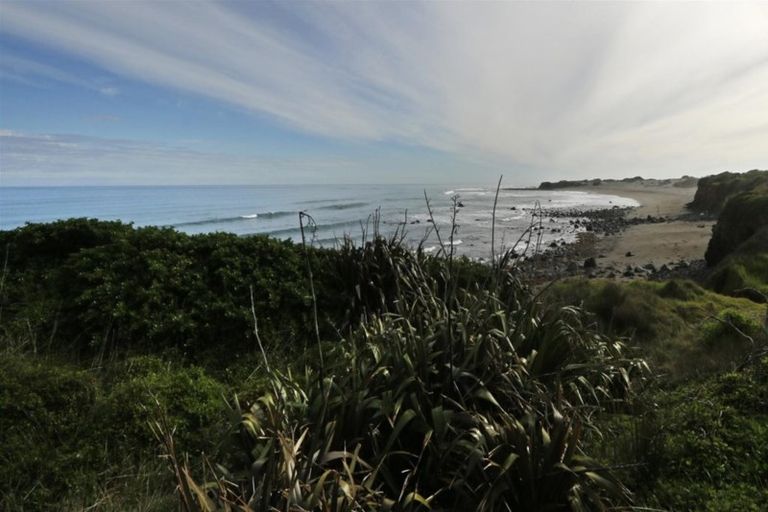 Photo of property in 305 Tai Road, Opunake, 4681