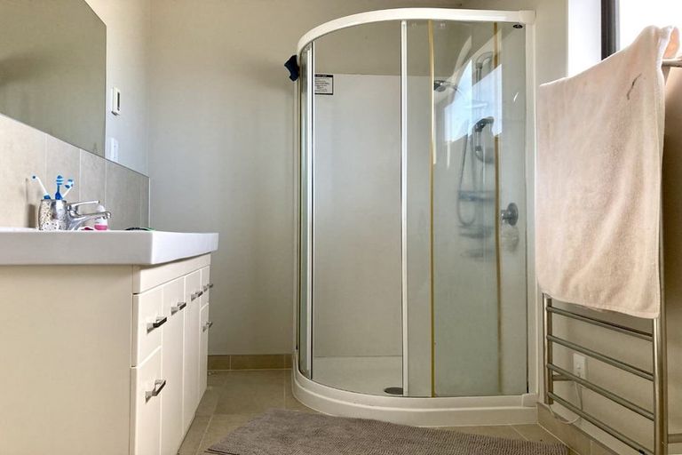 Photo of property in 4b Virginia Street, Henderson, Auckland, 0612