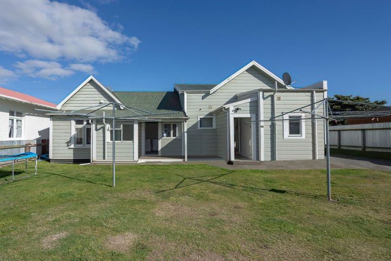 Photo of property in 23 Swinburn Street, Dannevirke, 4930