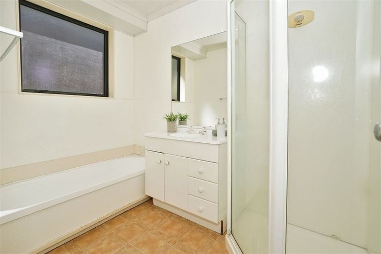 Photo of property in 17 Pointon Glade, Grandview Heights, Hamilton, 3200