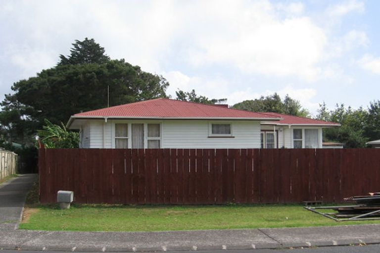 Photo of property in 47 Nile Road, Kelston, Auckland, 0602