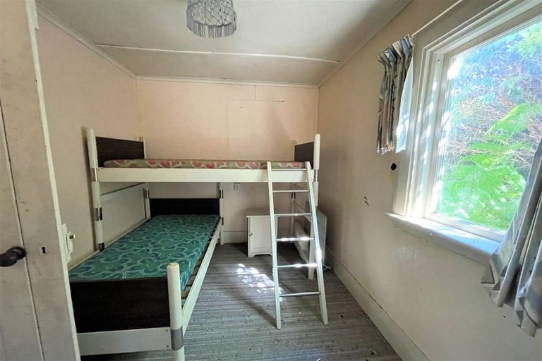 Photo of property in 14 Tarata Street, Kaka Point, 9271