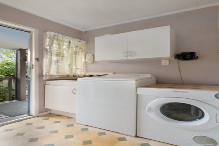 Photo of property in 2/44 Gills Avenue, Papakura, 2110