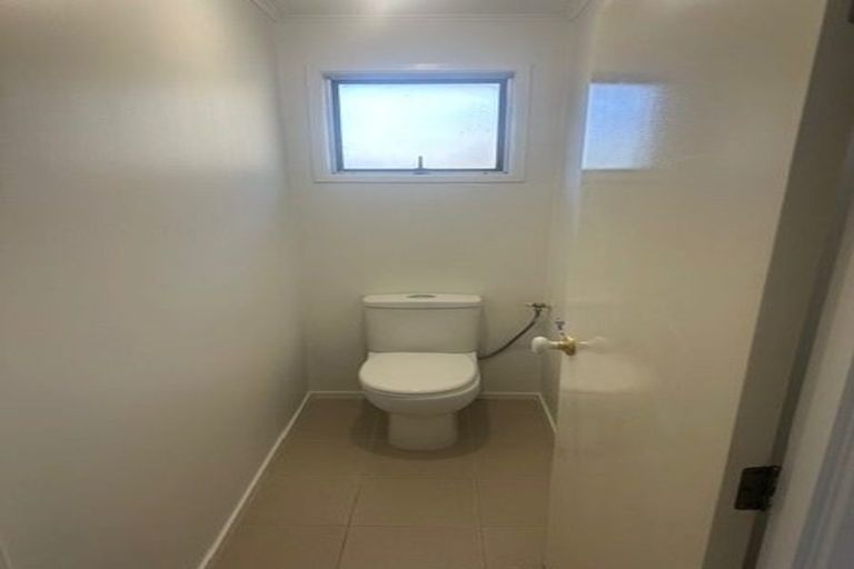 Photo of property in 89 Langana Avenue, Browns Bay, Auckland, 0630