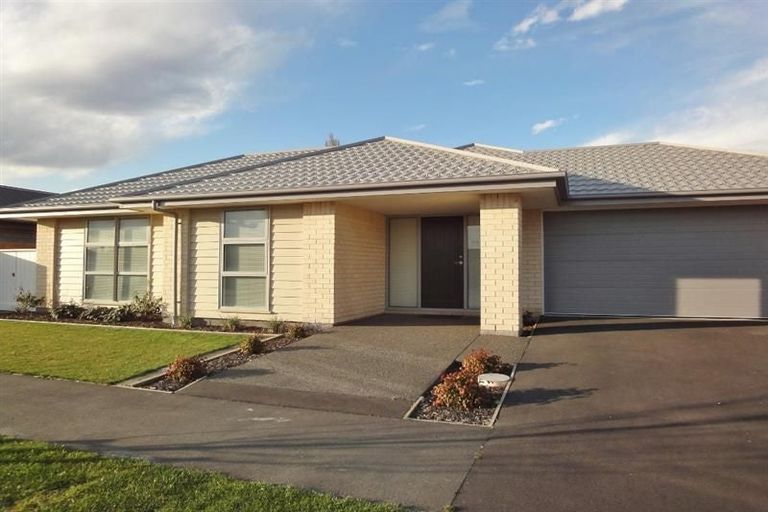 Photo of property in 28 Greenwich Street, Halswell, Christchurch, 8025