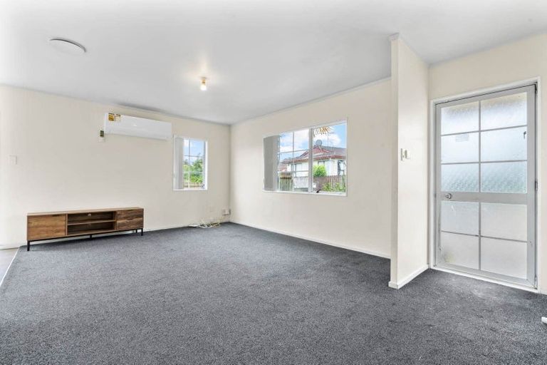 Photo of property in 28 Trimdon Street, Randwick Park, Auckland, 2105