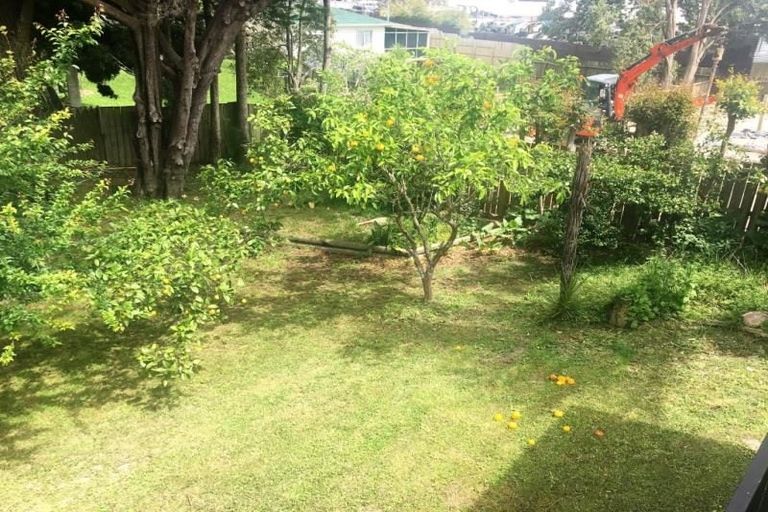 Photo of property in 34 Kelman Road, Kelston, Auckland, 0602