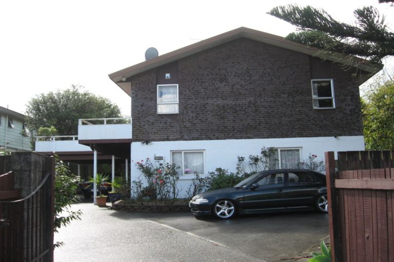 Photo of property in 1/14 Ballater Place, Highland Park, Auckland, 2010