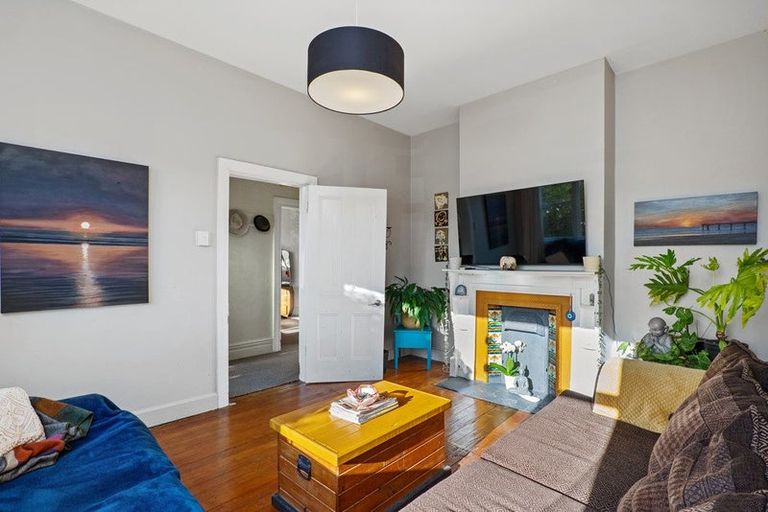 Photo of property in 18 Olliviers Road, Phillipstown, Christchurch, 8011