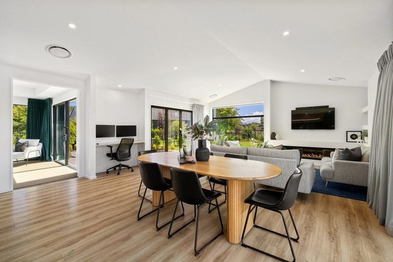 Photo of property in 8 Kirkland Crescent, Harewood, Christchurch, 8051