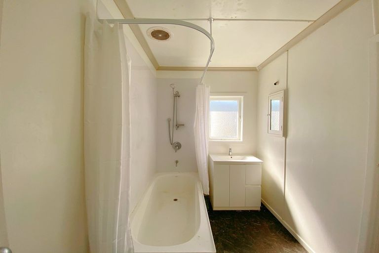 Photo of property in 35 Shakespeare Avenue, Enderley, Hamilton, 3214