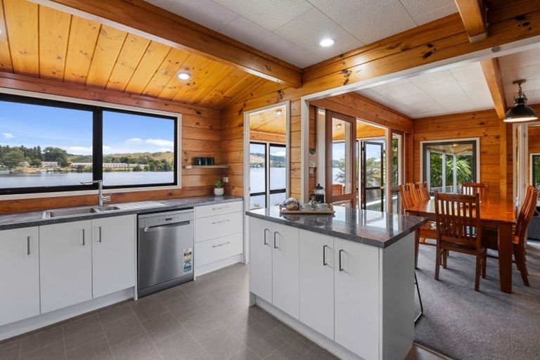 Photo of property in 14 Okawa Bay Road, Tikitere, Rotorua, 3074