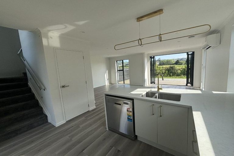 Photo of property in 17 Waikaha Street, Pokeno, 2472