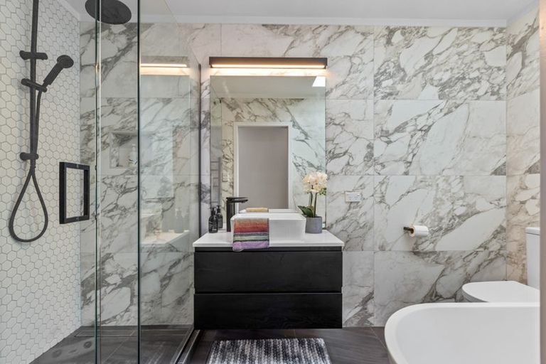 Photo of property in 11 Brennan Avenue, Te Atatu Peninsula, Auckland, 0610