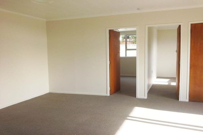 Photo of property in 1/117 Seaview Road, Westown, New Plymouth, 4310