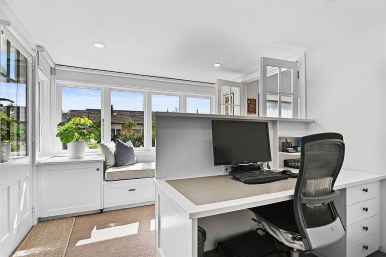 Photo of property in 4 Saint James Avenue, Papanui, Christchurch, 8053