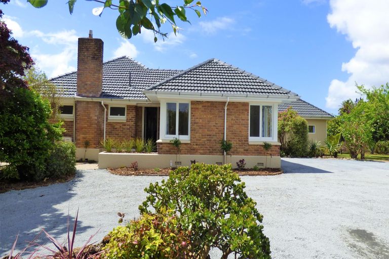 Photo of property in 14 Pa Road, Kerikeri, 0230