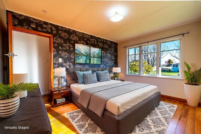 Photo of property in 42 Shackleton Street, Maraenui, Napier, 4110