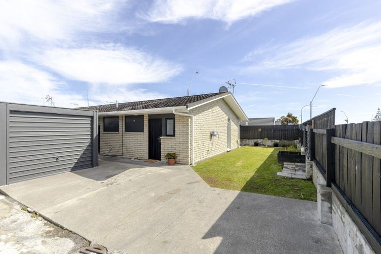 Photo of property in 3/220 Coronation Avenue, Welbourn, New Plymouth, 4310