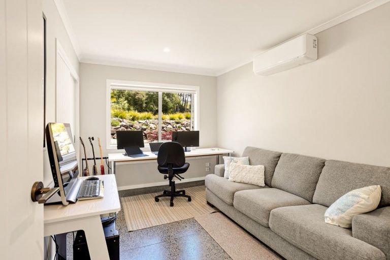 Photo of property in 116 Stratford Drive, Cable Bay, 0420